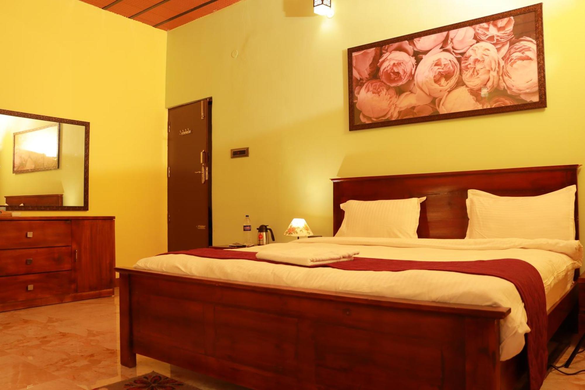 Premier Inn Yercaud Exterior photo