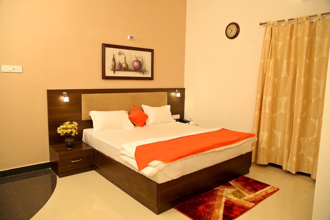 Premier Inn Yercaud Exterior photo