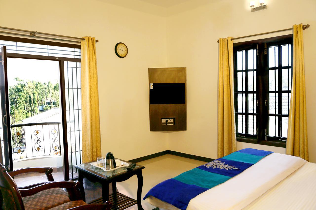 Premier Inn Yercaud Exterior photo